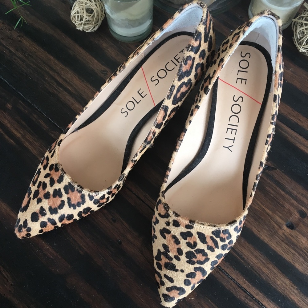 Sole Society leopard calf hair wedge pumps 8.5 EUC